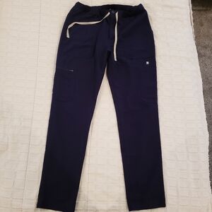 Men's navy FIGS cargo scrub bottom, size M